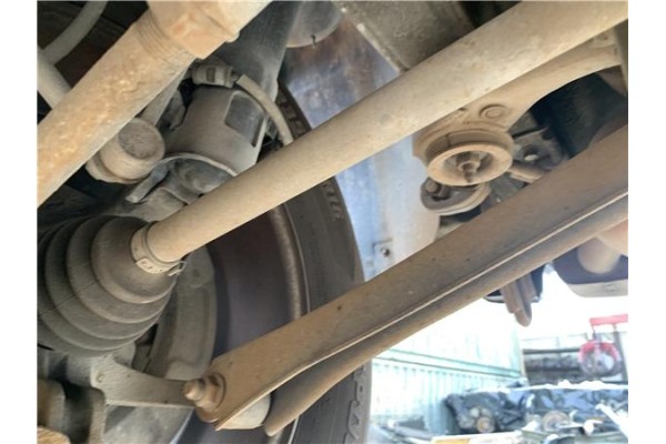 Recambio de palier trasero derecho para kia sportage (km) 2.0 crdi referencia OEM IAM 496001F000  