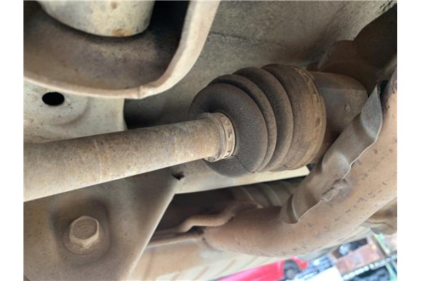 Recambio de palier trasero derecho para kia sportage (km) 2.0 crdi referencia OEM IAM 496001F000  