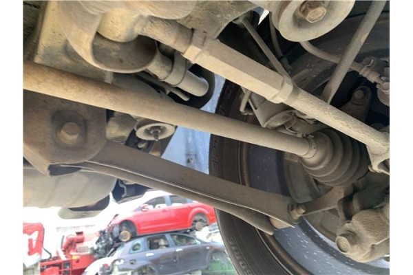 Recambio de palier trasero izquierdo para kia sportage (km) 2.0 crdi referencia OEM IAM 496001F000  