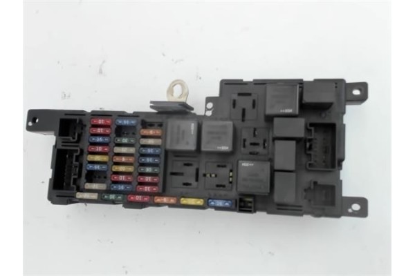 Recambio de caja fusibles/rele para volvo s80 berlina 2.4 referencia OEM IAM 518322326 8637841 