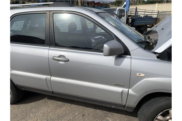 Recambio de puerta delantero derecha para kia sportage (km) 2.0 crdi referencia OEM IAM 760041F050  