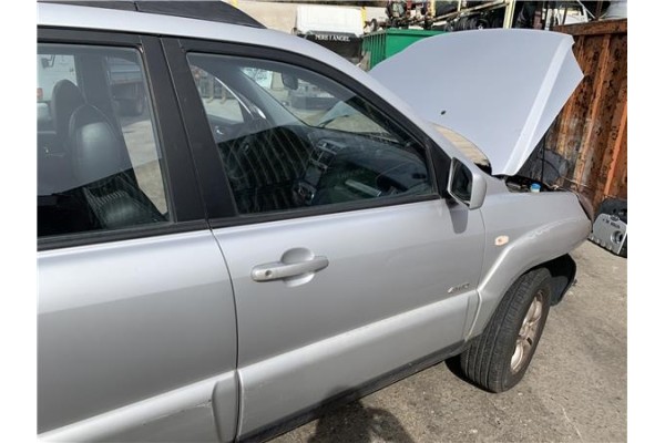 Recambio de puerta delantero derecha para kia sportage (km) 2.0 crdi referencia OEM IAM 760041F050  