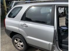 Recambio de puerta trasero derecha para kia sportage (km) 2.0 crdi referencia OEM IAM 770041F050  