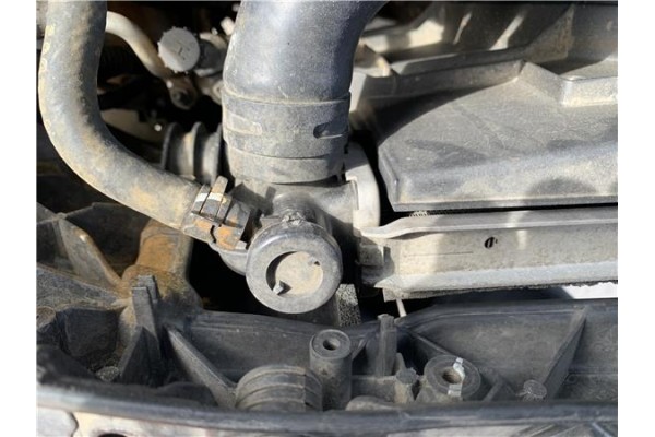 Recambio de radiador para kia sportage (km) 2.0 crdi referencia OEM IAM 253102E500  