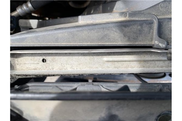 Recambio de radiador para kia sportage (km) 2.0 crdi referencia OEM IAM 253102E500  