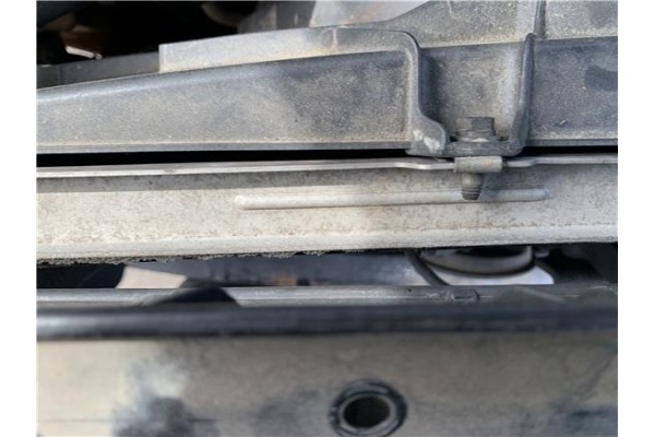 Recambio de radiador para kia sportage (km) 2.0 crdi referencia OEM IAM 253102E500  