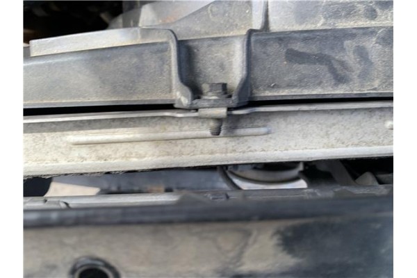 Recambio de radiador para kia sportage (km) 2.0 crdi referencia OEM IAM 253102E500  