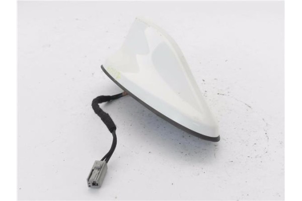 Recambio de antena electrica para nissan qashqai ii (j11e) 1.2 n-connecta referencia OEM IAM 282086FPOD  