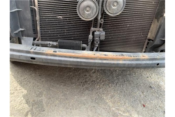 Recambio de refuerzo paragolpes para kia sportage (km) 2.0 crdi referencia OEM IAM 865301F000  