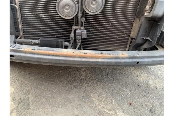 Recambio de refuerzo paragolpes para kia sportage (km) 2.0 crdi referencia OEM IAM 865301F000  