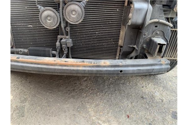 Recambio de refuerzo paragolpes para kia sportage (km) 2.0 crdi referencia OEM IAM 865301F000  