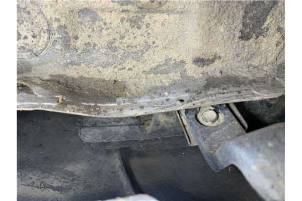 Recambio de refuerzo paragolpes trasero para kia sportage (km) 2.0 crdi referencia OEM IAM 866301F000  