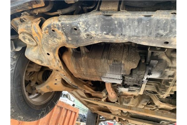 Recambio de subchasis para kia sportage (km) 2.0 crdi referencia OEM IAM 624051F000  