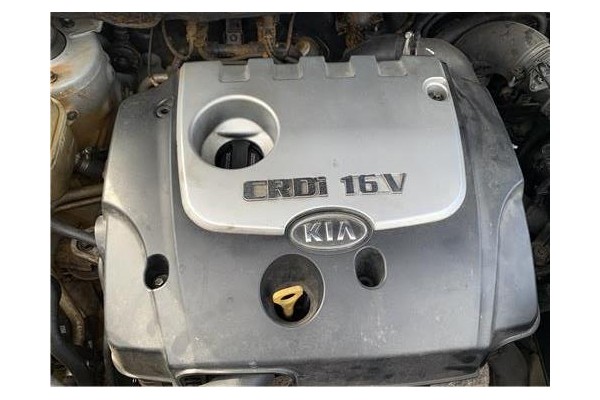 Recambio de tapa motor para kia sportage (km) 2.0 crdi referencia OEM IAM 2924027300  