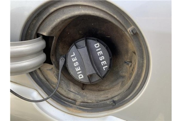 Recambio de tapon combustible para kia sportage (km) 2.0 crdi referencia OEM IAM 310103A800  