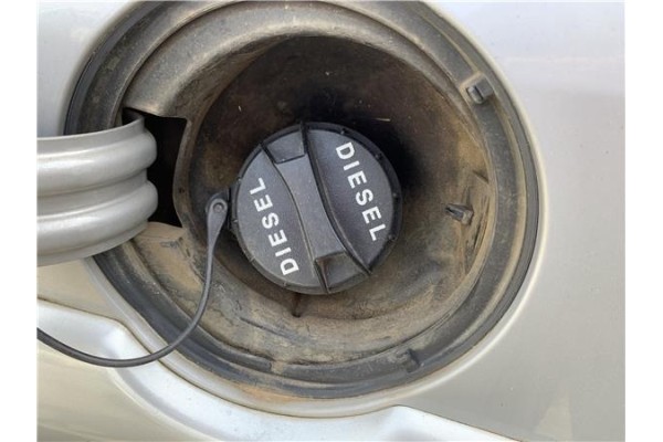 Recambio de tapon combustible para kia sportage (km) 2.0 crdi referencia OEM IAM 310103A800  