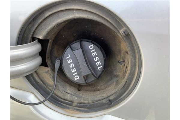 Recambio de tapon combustible para kia sportage (km) 2.0 crdi referencia OEM IAM 310103A800  