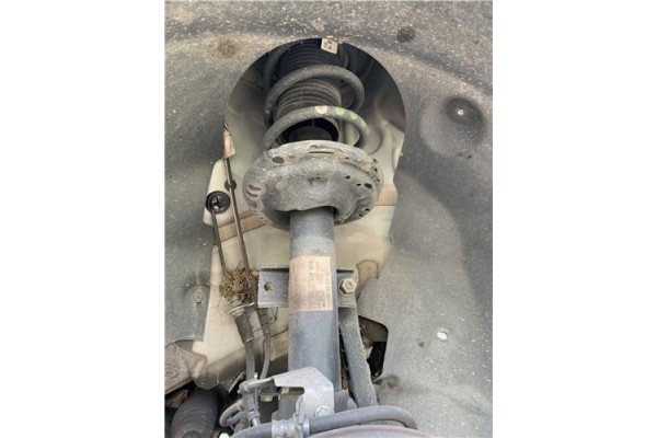 Recambio de amortiguador delantero derecho para seat ibiza (kj1) 1.0 fr referencia OEM IAM 824903016573 2Q0413031AJ 