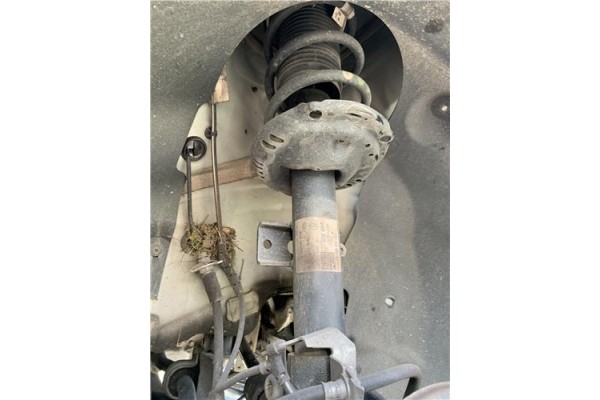 Recambio de amortiguador delantero derecho para seat ibiza (kj1) 1.0 fr referencia OEM IAM 824903016573 2Q0413031AJ 