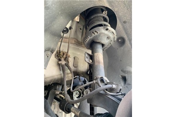 Recambio de amortiguador delantero derecho para seat ibiza (kj1) 1.0 fr referencia OEM IAM 824903016573 2Q0413031AJ 