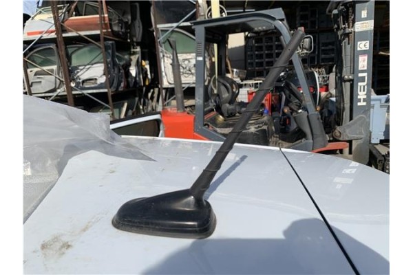 Recambio de antena electrica para seat ibiza (kj1) 1.0 fr referencia OEM IAM 6C0035501Q 6C0035849M 