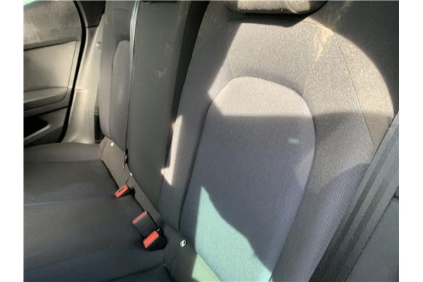 Recambio de asientos traseros para seat ibiza (kj1) 1.0 fr referencia OEM IAM 6F0885375C  
