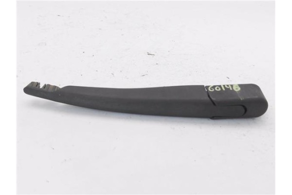 Recambio de brazo limpiaparabrisas trasero para opel astra h gtc 1.6 referencia OEM IAM 13109107  