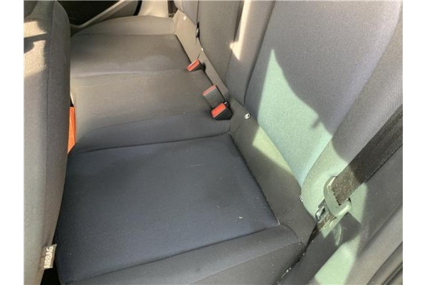 Recambio de asientos traseros para seat ibiza (kj1) 1.0 fr referencia OEM IAM 6F0885375C  