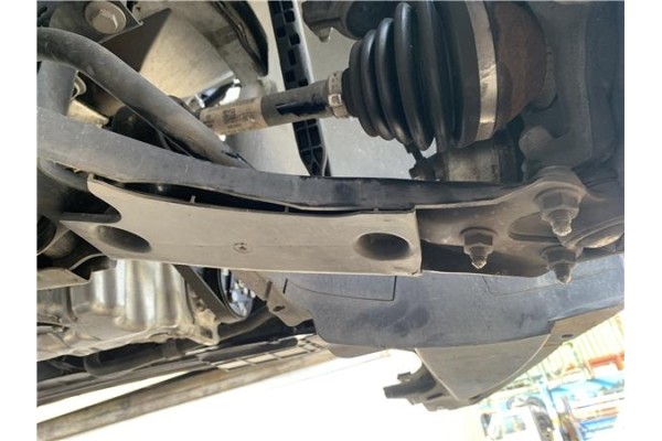 Recambio de brazo suspension delantero derecho para seat ibiza (kj1) 1.0 fr referencia OEM IAM 2Q0407152D  