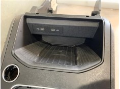 Recambio de consola para seat ibiza (kj1) 1.0 fr referencia OEM IAM 6F1863243C 6F0864207 