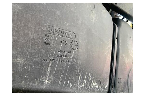 Recambio de deposito combustible para seat ibiza (kj1) 1.0 fr referencia OEM IAM 2Q020101 2Q0442 