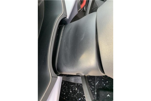 Recambio de embellecedor columna direccion para seat ibiza (kj1) 1.0 fr referencia OEM IAM 6F0858560A 6F0858559T82V 