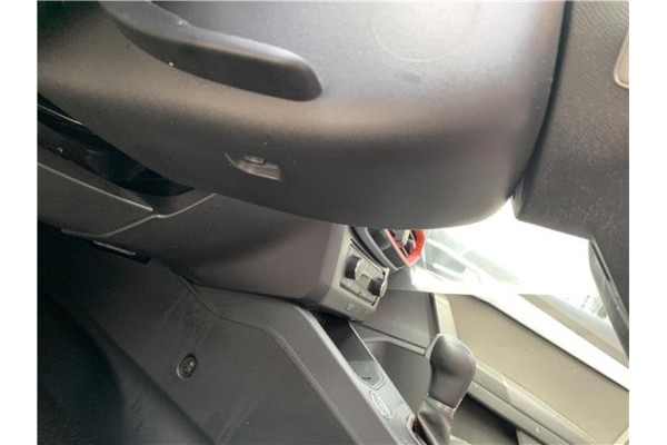 Recambio de embellecedor columna direccion para seat ibiza (kj1) 1.0 fr referencia OEM IAM 6F0858560A 6F0858559T82V 