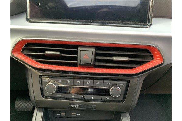 Recambio de interruptor luces emergencia para seat ibiza (kj1) 1.0 fr referencia OEM IAM 6F0953235  