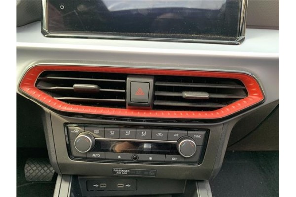 Recambio de interruptor luces emergencia para seat ibiza (kj1) 1.0 fr referencia OEM IAM 6F0953235  