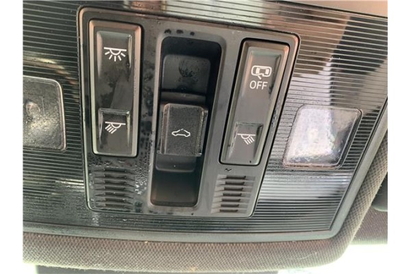 Recambio de luz delantero central techo para seat ibiza (kj1) 1.0 fr referencia OEM IAM 2GA947105AF  