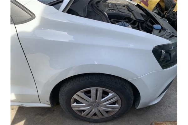 Recambio de aleta delantero derecha para volkswagen polo v (6c1) 1.4 advance bmt referencia OEM IAM 6R0821106J 6R0821106H 