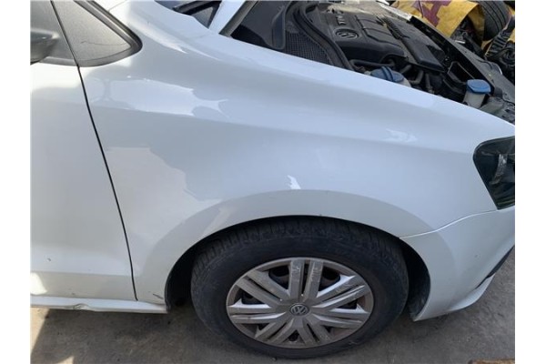 Recambio de aleta delantero derecha para volkswagen polo v (6c1) 1.4 advance bmt referencia OEM IAM 6R0821106J 6R0821106H 