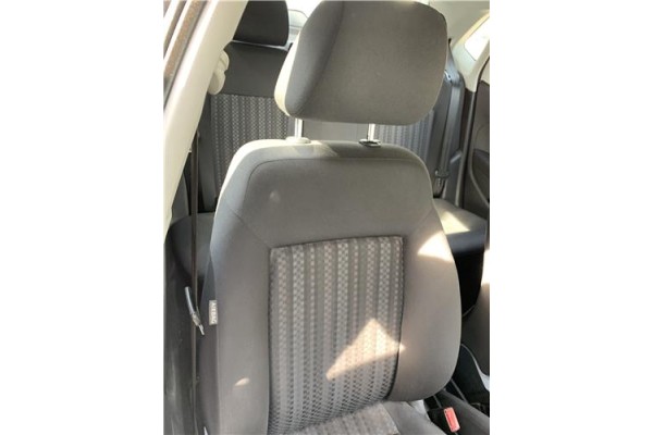 Recambio de asiento delantero derecho para volkswagen polo v (6c1) 1.4 advance bmt referencia OEM IAM 6Q4881106DC  