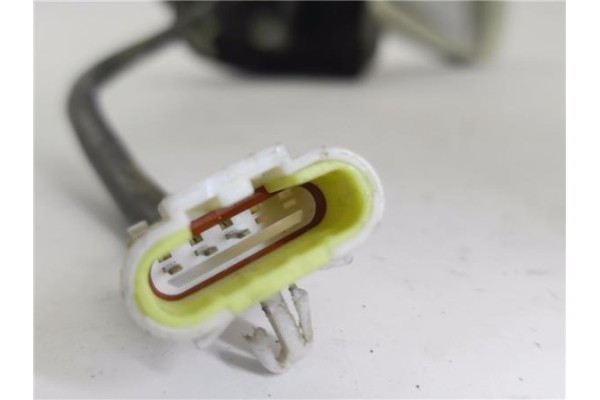Recambio de retrovisor electrico derecho para nissan terrano ii (r20) 2.7 td 4wd referencia OEM IAM E9020066  