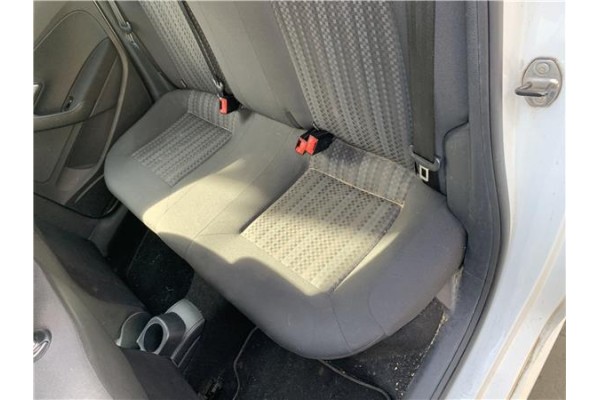 Recambio de asientos traseros para volkswagen polo v (6c1) 1.4 advance bmt referencia OEM IAM 6R6885375G  