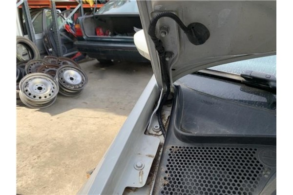 Recambio de bisagra capo derecha para volkswagen polo v (6c1) 1.4 advance bmt referencia OEM IAM 6R0823302A 6R0823302B 