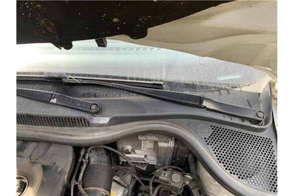 Recambio de brazo limpiaparabrisas delantero izquierdo para volkswagen polo v (6c1) 1.4 advance bmt referencia OEM IAM 6R1955409