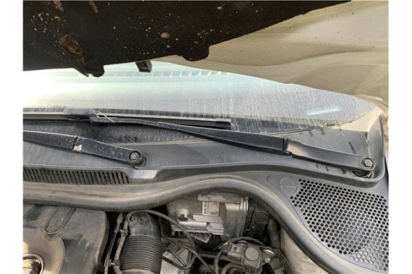Recambio de brazo limpiaparabrisas delantero izquierdo para volkswagen polo v (6c1) 1.4 advance bmt referencia OEM IAM 6R1955409