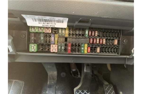 Recambio de caja fusibles/rele para volkswagen polo v (6c1) 1.4 advance bmt referencia OEM IAM 6C1971012A  