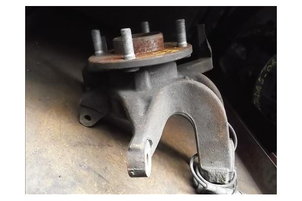 Recambio de mangueta delantero izquierda para ford focus (daw, dbw) 2.0 16v referencia OEM IAM   