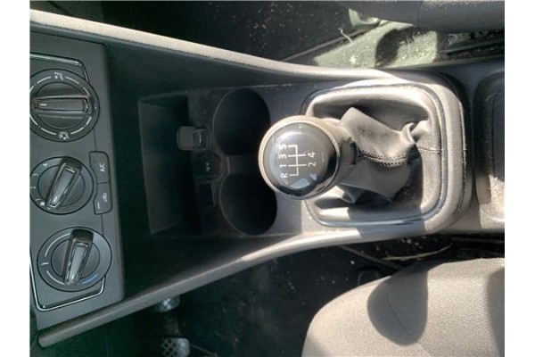 Recambio de consola para volkswagen polo v (6c1) 1.4 advance bmt referencia OEM IAM 6R0863243F  