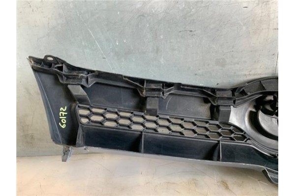 Recambio de rejilla paragolpes delantero para toyota corolla verso (r1) 2.2 d-4d referencia OEM IAM 531110F020  
