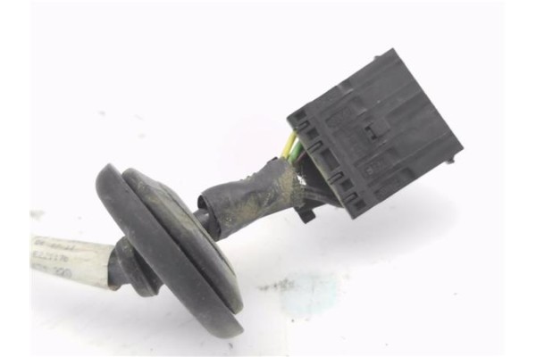 Recambio de retrovisor electrico derecho para opel zafira b 1.9 enjoy referencia OEM IAM 13131970 4,72E+05 