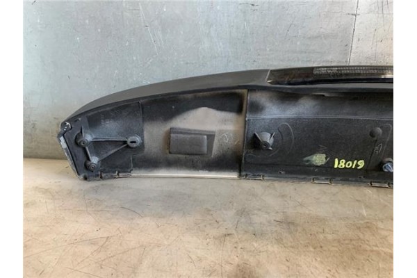 Recambio de aleron trasero para renault clio ii fase ii (b/cb0) 1.2 privilege referencia OEM IAM 7700427352  